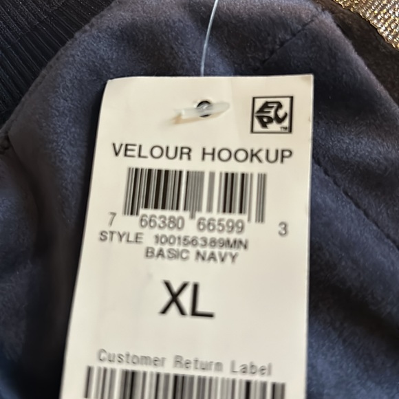 NWT, INC International Concepts, Men's Velour Side Stripe Jogger Pant - Picture 9 of 10